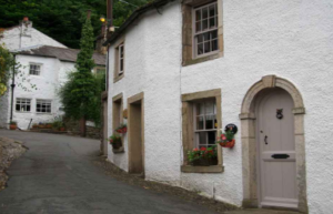 ROBIN HILL, BREWHOUSE COTTAGE & THE OLD BREWHOUSE